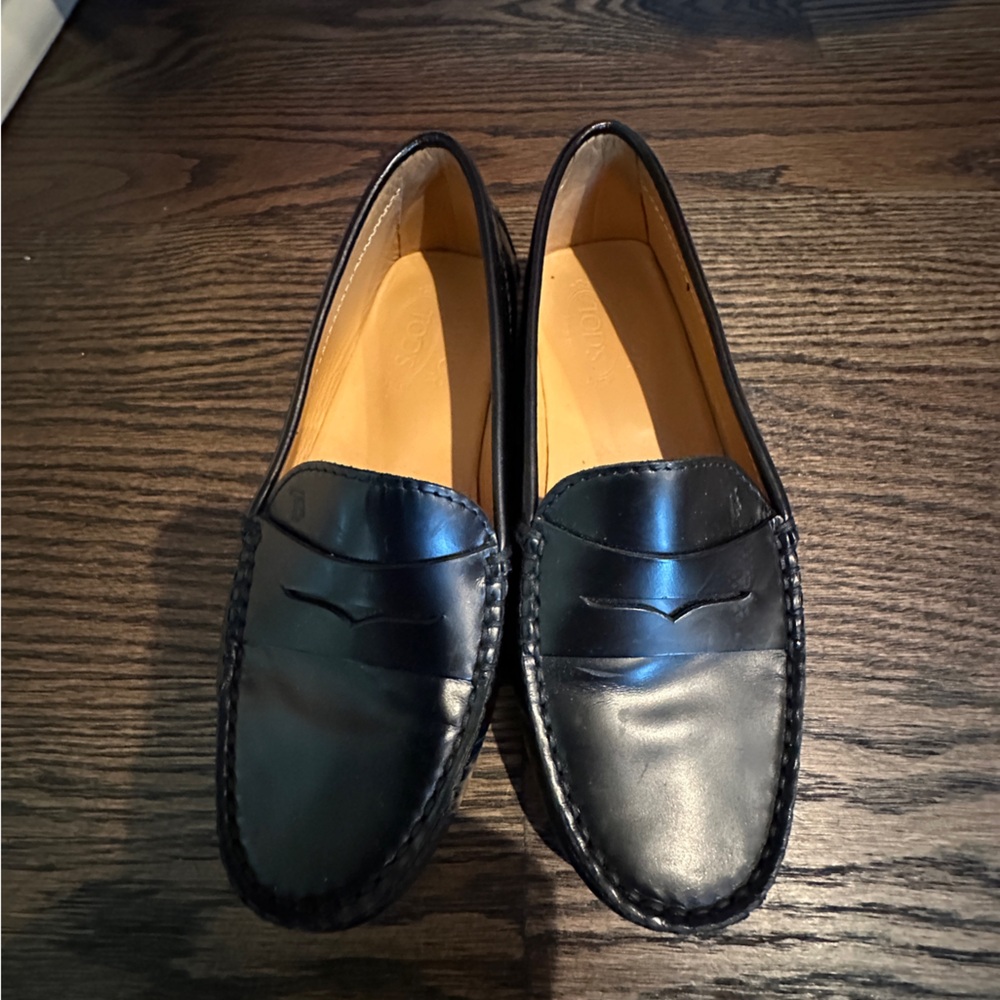 Tods Boys Black Leather Loafers size 32